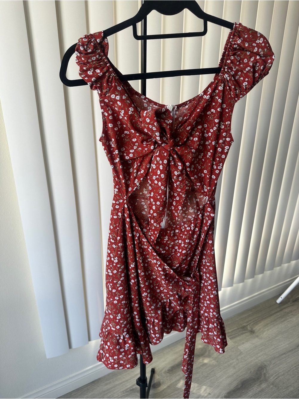 Mixed Floral Midi Dress Collection - Navy, Cream, Red, Gray, Blue (5 Dresses) - Picture 6 of 7
